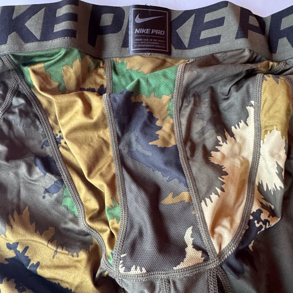 Nike Pro Camo Sweatpants - Green, Yellow, Blue